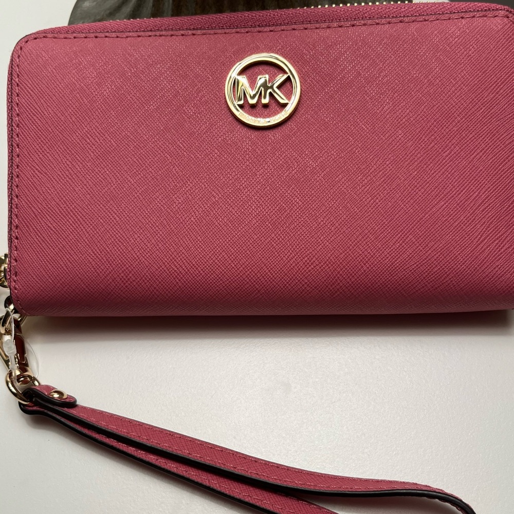 NWOT MICHAEL KORS WRISTLET